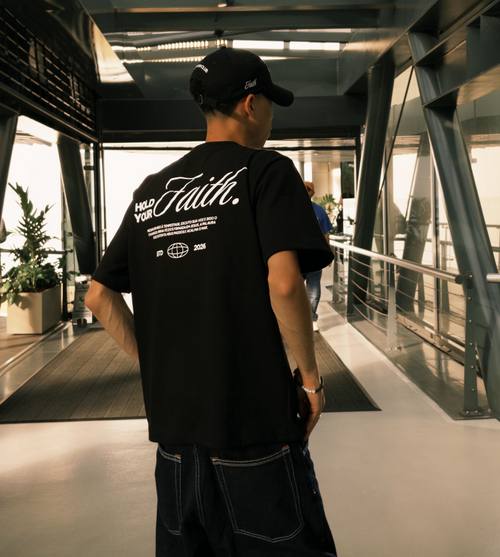 Oversized Hold Your Faith Preta